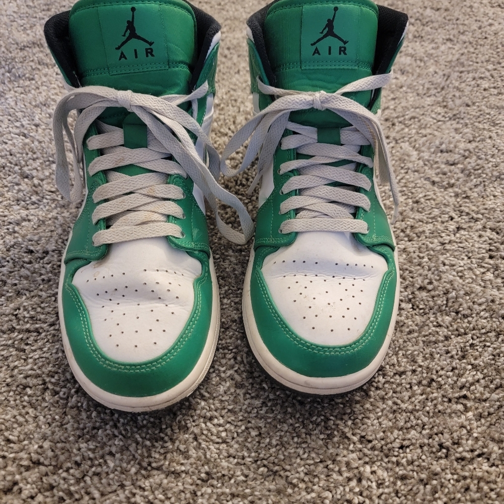 Nike Air high top sneakers mens size 8